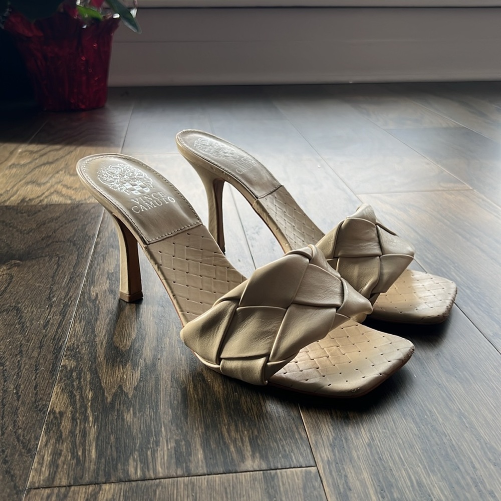 Vince Camuto Sandals